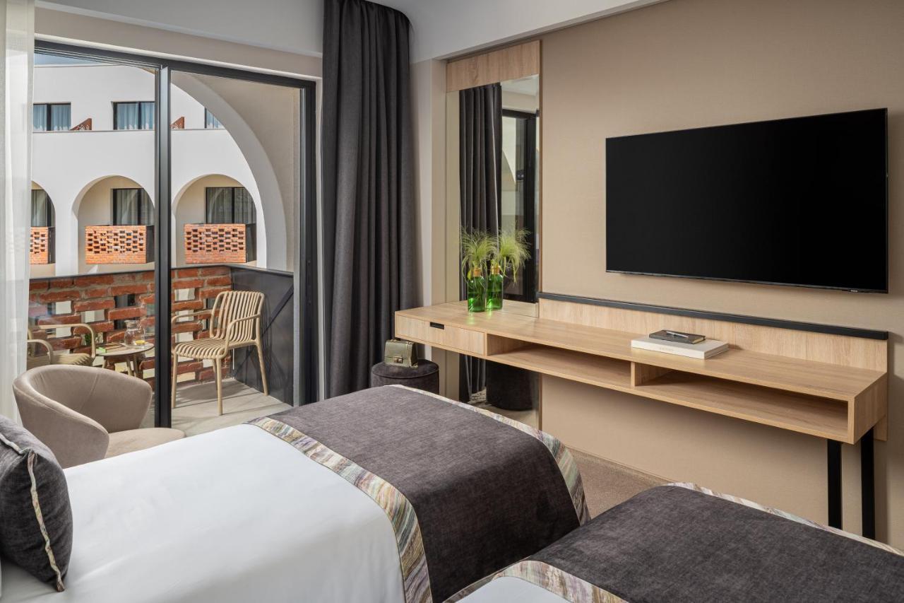 Mercure Conacul Cozieni Hotel 4*
