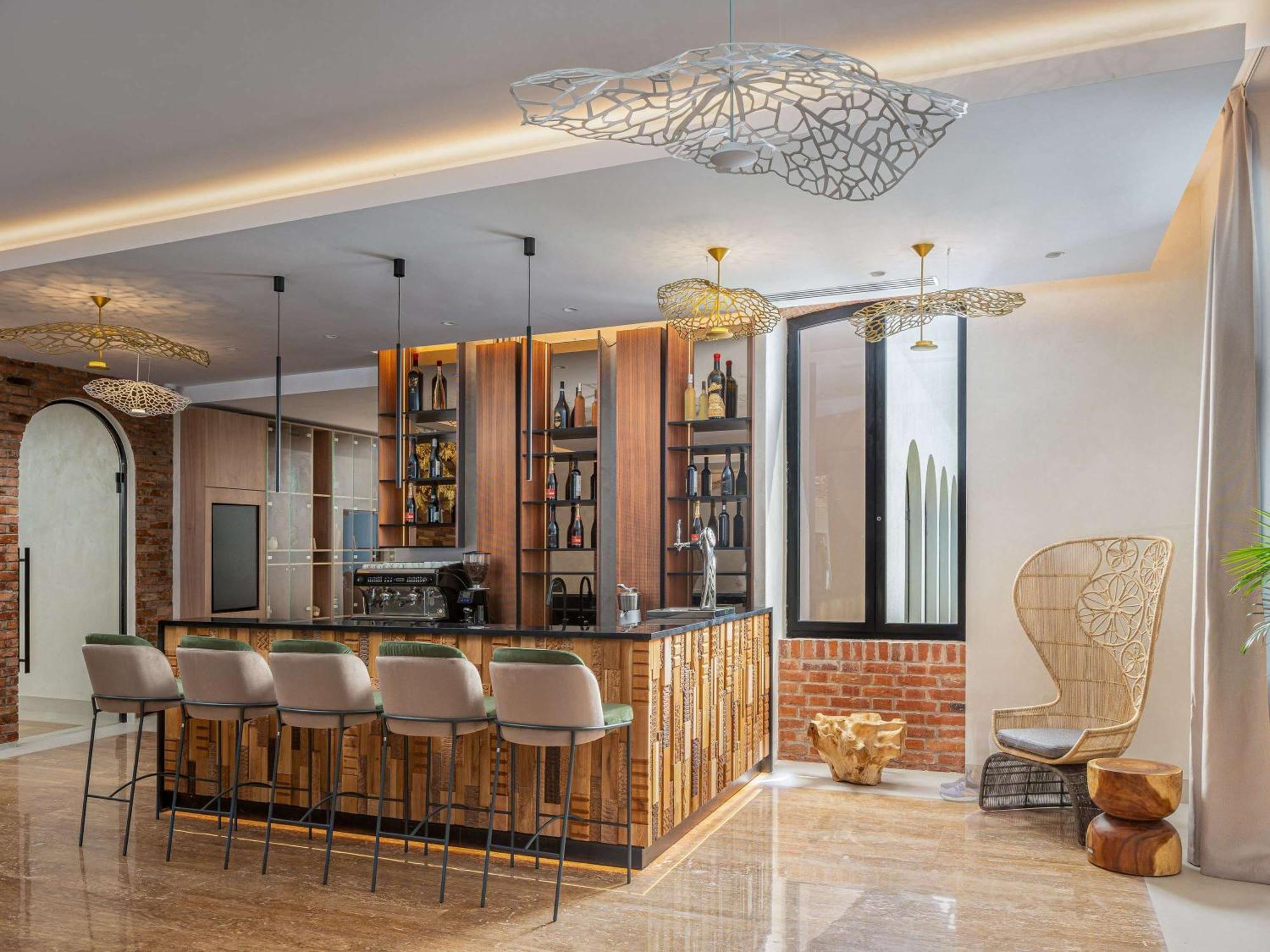 Hotel Mercure Conacul Cozieni